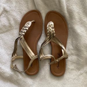 American Eagle Sandals